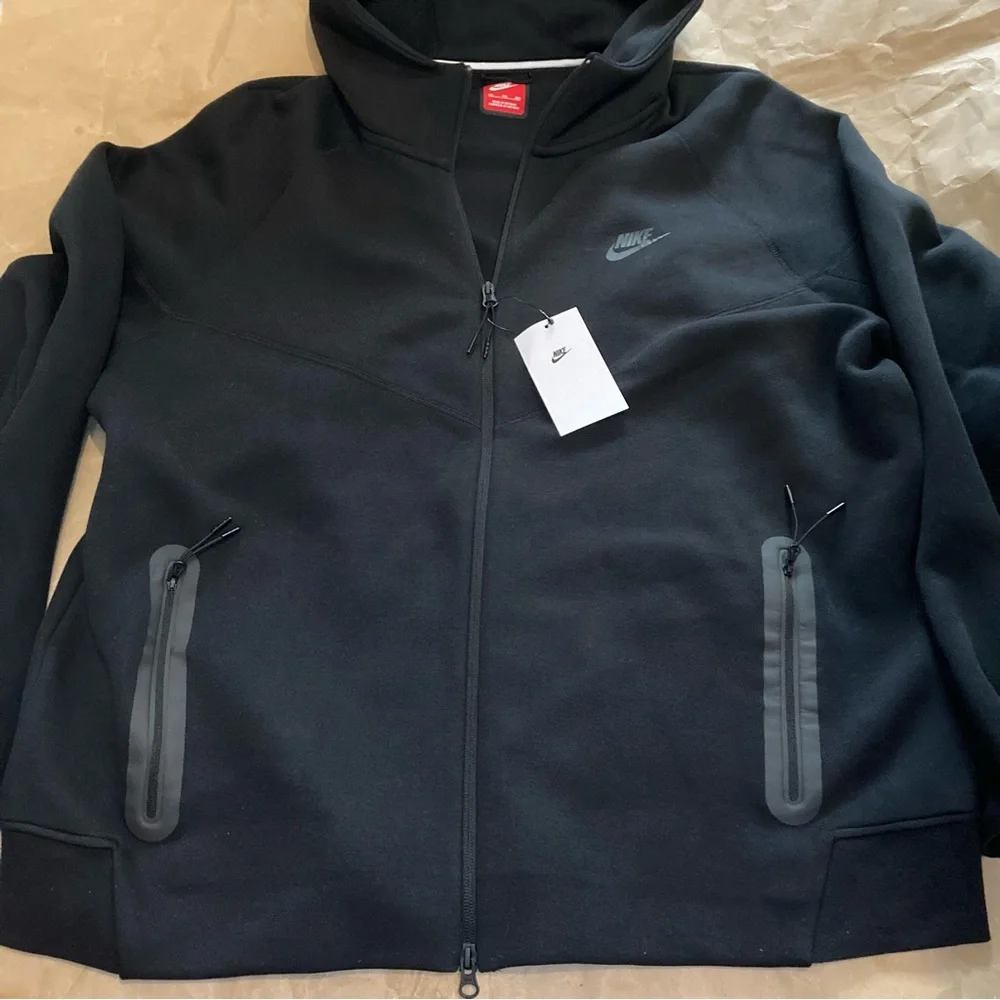 Nike authentic $145